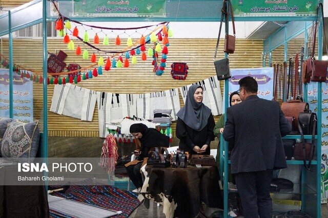 عکس تزئینی است ۲۴۱۵ خانوار کمیته امدادی در همدان خودکفا شدند