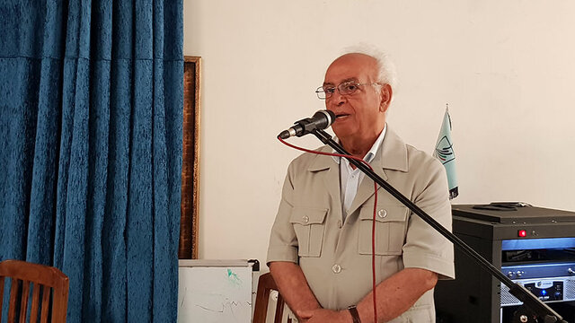 وقتی بقیه فوتبال بازی میکنند، اینها ساز میزنند!