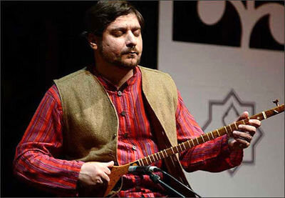 وقتی بقیه فوتبال بازی میکنند، اینها ساز میزنند!