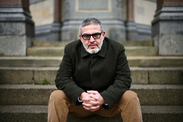 جراح فلسطینی-انگلیسی پزشک فلسطینی-انگلیسی درباره جنایت جنگی رژیم صهیونیستی در غزه شهادت میدهد