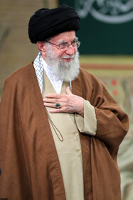 دیدار هزاران نفر از مردم قم با رهبر معظم انقلاب