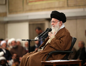 دیدار هزاران نفر از مردم قم با رهبر معظم انقلاب