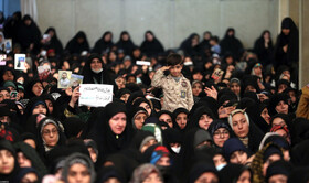 دیدار هزاران نفر از مردم قم با رهبر معظم انقلاب