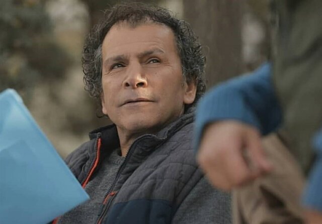 افشین سنگچاپ؛ از بازی در «لیسانسهها» تا «ترور» و طنز ۹۰ قسمتی افشین سنگچاپ؛ از بازی در «لیسانسهها» تا «ترور» و طنز ۹۰ قسمتی