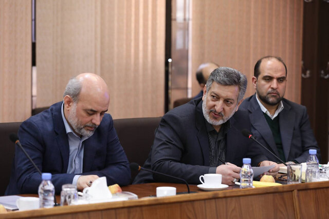 نامزدهای انتخاباتی از شبکههای محلی با مردم سخن میگویند