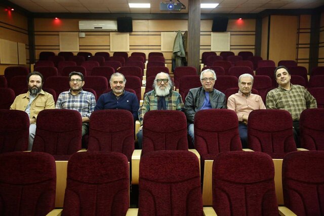 نگاه هیات انتخاب جشنواره فجر به فیلمهای متقاضی و منتخب نگاه هیات انتخاب جشنواره فجر به فیلمهای متقاضی و منتخب