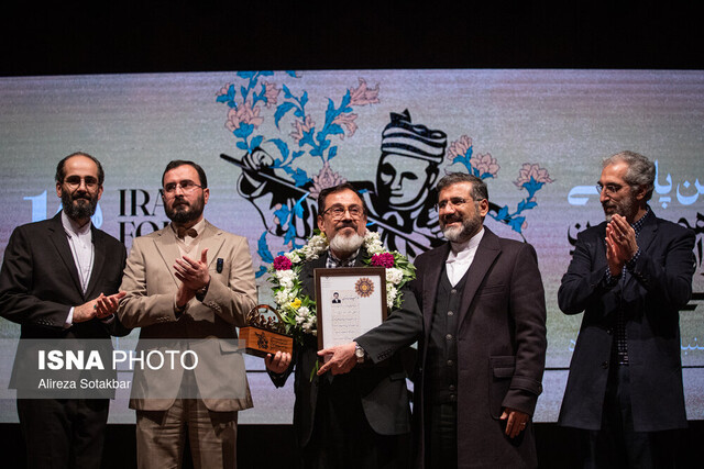 عکس آرشیوی است تاسیس قرارگاهی برای حمایت از موسیقی نواحی/ مرآتی باز هم حکم دبیری گرفت