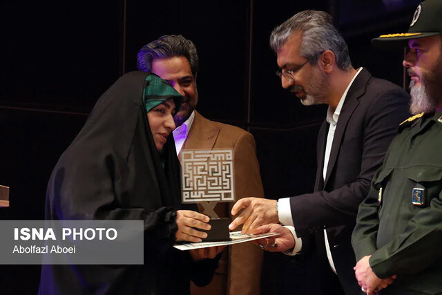 برگزیدگان جشنواره منطقهای شعر «سرباز وطن» در مهریز یزد معرفی شدند