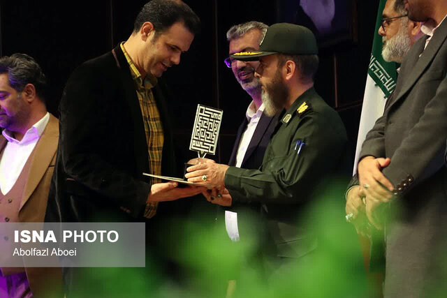 برگزیدگان جشنواره منطقهای شعر «سرباز وطن» در مهریز یزد معرفی شدند