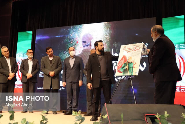 برگزیدگان جشنواره منطقهای شعر «سرباز وطن» در مهریز یزد معرفی شدند