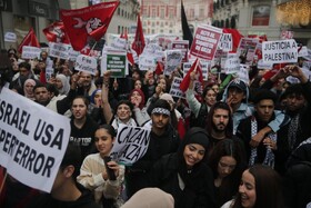 دانش‌آموزان در 38 شهر اسپانیا از جمله مادرید، بارسلونا، والنسیا، سویا، ساراگوسا، سانتاندر، بورگوس، سانتیاگو، خیرونا و بیلبائو با عنوان «نسل‌کشی صهیونیست‌ها علیه مردم فلسطین را متوقف کنید» به میدان‌های شهر آمدند.