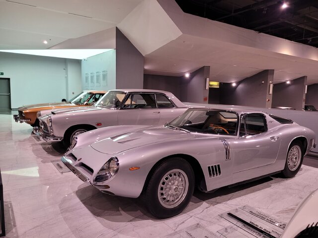 خودروهای تاریخی چگونه مرمت میشوند؟