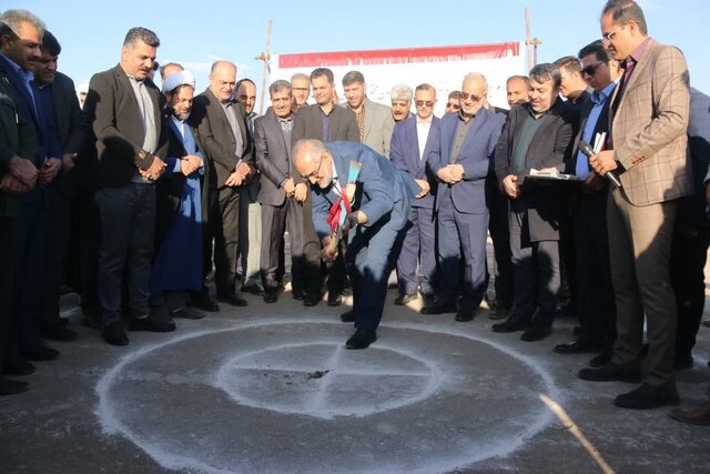 آغاز عملیات احداث کارخانه کاشی در کشکوئیه رفسنجان با حضور معاون رئیس‌جمهور