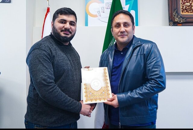 آرین زمانپور از سمت چپ مسئولیت یک خوزستانی در سازمان لیگ فدراسیون کشتی