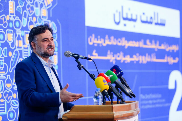 امسال صادرات دانشبنیان ۳ برابر خواهد شد/توسعه بازار محصولات سلامت از سیاستهای جدی دولت است امسال صادرات دانشبنیان ۳ برابر خواهد شد/توسعه بازار محصولات سلامت از سیاستهای جدی دولت است