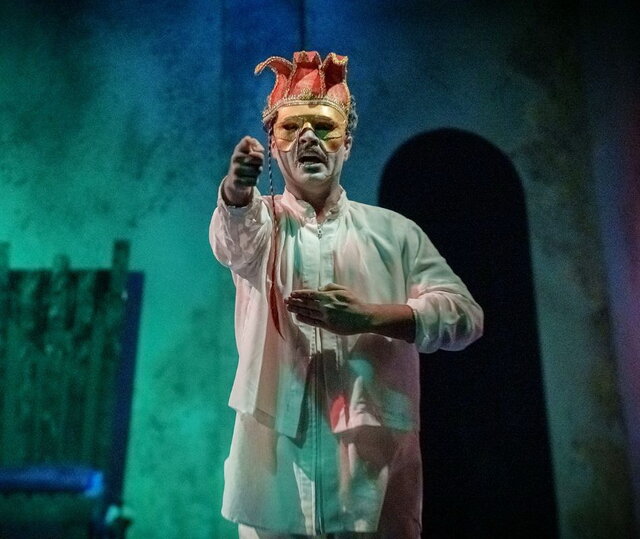 دوست دارم باز هم شعبدهبازی کنم