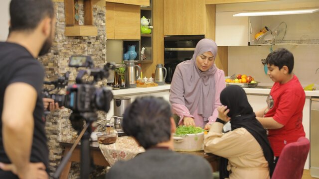 چالشهای مستند مسابقه «خانه ما» و انتقاد از زندگی کمخرج