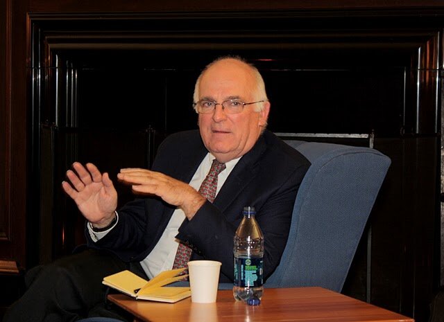 «ریچارد دیِرلاو» رئیس سابق سرویس اطلاعات مخفی انگلیس رئیس سابق ام آی ۶: اروپا عملا در شرایط جنگ با روسیه است