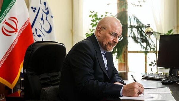 پیام تسلیت قالیباف در پی درگذشت پدر دو شهید لشگر ۲۱ امام رضا (ع) پیام تسلیت قالیباف در پی درگذشت پدر دو شهید لشگر ۲۱ امام رضا (ع)