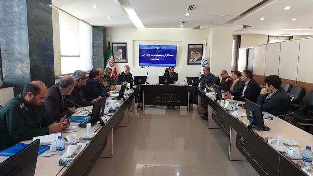 جامعه نیازمند ترویج فرهنگ ایثار و شهادت در بین نوجوانان وجوانان است جامعه نیازمند ترویج فرهنگ ایثار و شهادت در بین نوجوانان وجوانان است