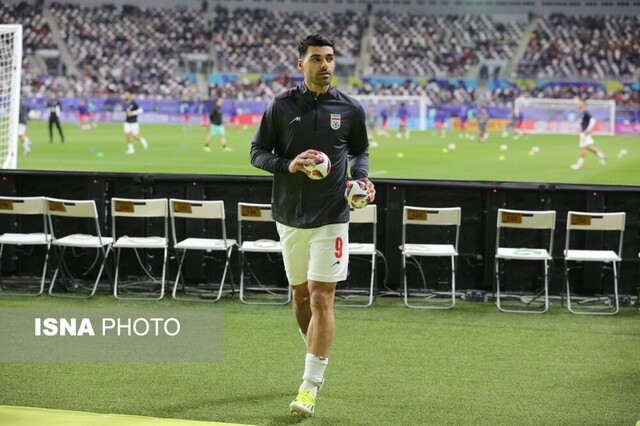 عکس آرشیوی است طارمی ۵۰۰۰ دلار دیگر جریمه شد!