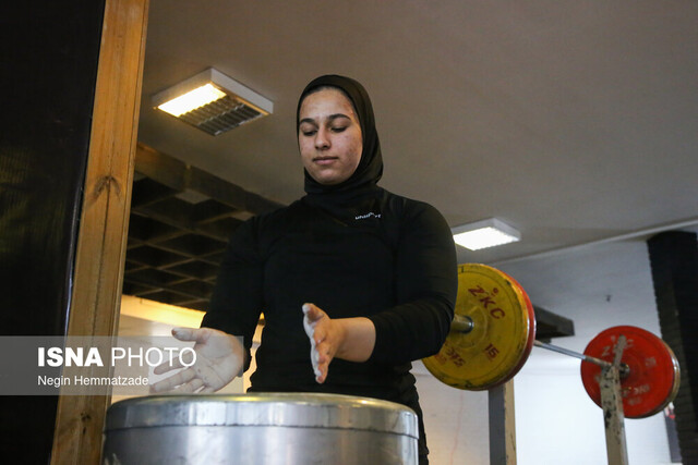 ویدیو/ همراه با تلخ و شیرین زندگی دختران وزنهبردار ویدیو/ همراه با تلخ و شیرین زندگی دختران وزنهبردار