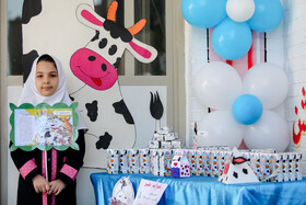 جشن توزیع شیر در مدرسه دخترانه یاران مهدی (ع)
