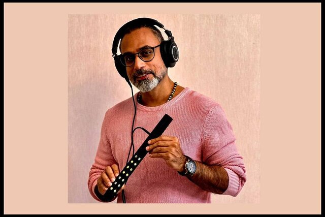 محسن شریفیان از نسخه الکترونیک نیانبان رونمایی کرد محسن شریفیان از نسخه الکترونیک نیانبان رونمایی کرد