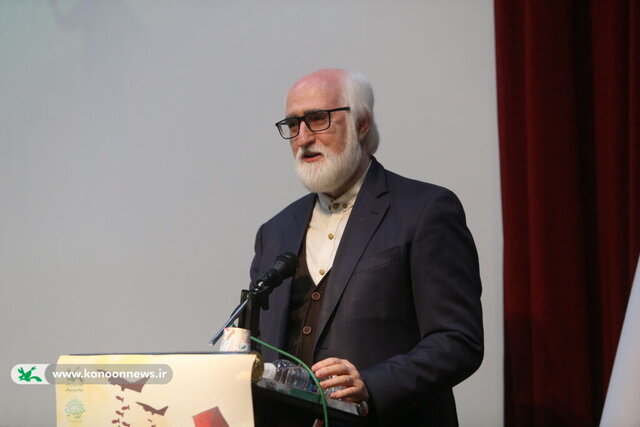 در نشست شعر «بمب بادبادک نیست» چه گذشت؟