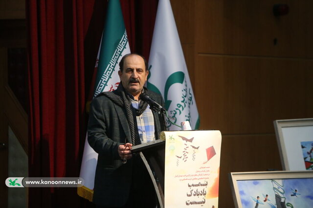 در نشست شعر «بمب بادبادک نیست» چه گذشت؟