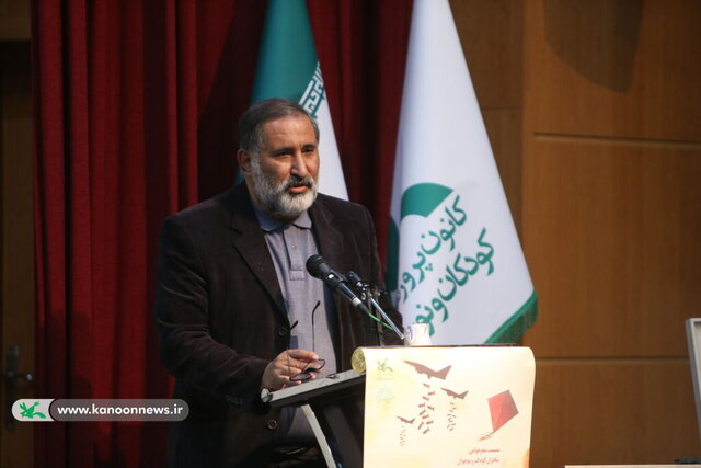 در نشست شعر «بمب بادبادک نیست» چه گذشت؟