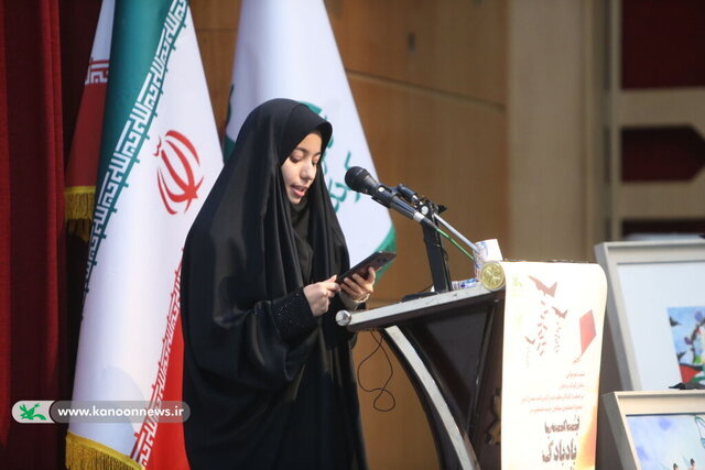 در نشست شعر «بمب بادبادک نیست» چه گذشت؟