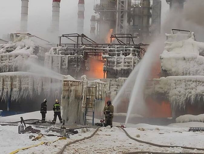 ۳۷۰ هزار بشکه ظرفیت پالایش نفت روسیه در حملات اوکراین فلج شد