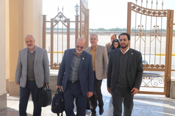 تجدید میثاق رییس جهاد دانشگاهی با شهدای بوشهر