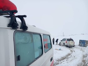 امدادرسانی به متاثرین از برف و کولاک در آذربایجان غربی