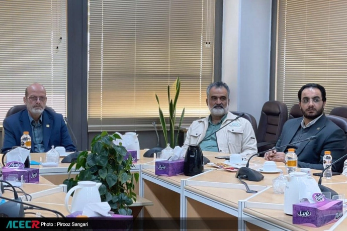 بازدید رییس جهاد دانشگاهی از سازمان انرژی اتمی بوشهر