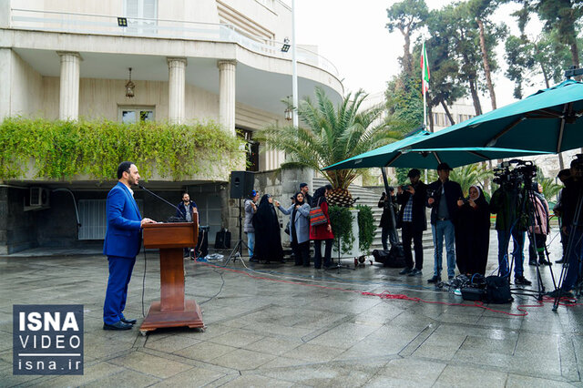 ویدیو/ پاسخ پاستور به شایعه افزایش قیمت بنزین ویدیو/ پاسخ پاستور به شایعه افزایش قیمت بنزین