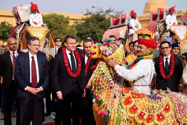 هند در روز ملی قانون اساسی خود از ماکرون دعوت کرد