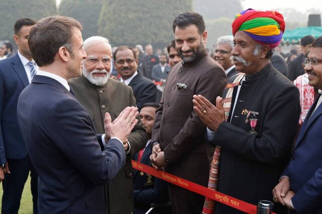 هند در روز ملی قانون اساسی خود از ماکرون دعوت کرد