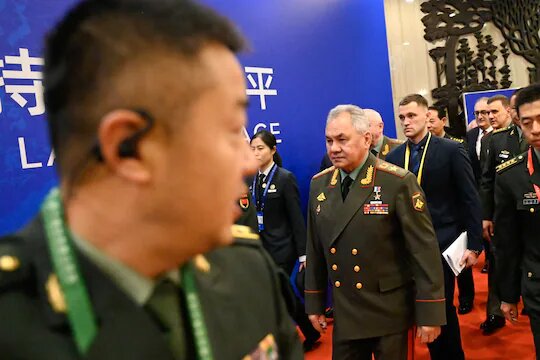 وزیر دفاع روسیه در پکن - سال ۲۰۲۳ واشنگتنپست: روسیه به دنبال تضعیف سیستم مالی تحت امر آمریکاست