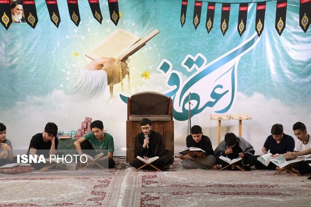 رشد ۸۸ درصدی حضور گیلانی ها در مراسم اعتکاف + تصاویر