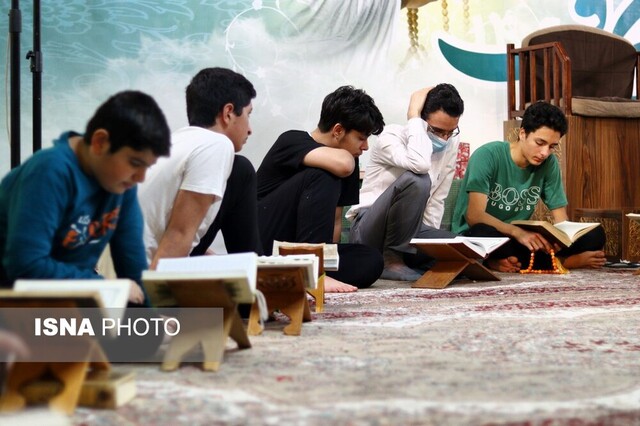 رشد ۸۸ درصدی حضور گیلانی ها در مراسم اعتکاف + تصاویر