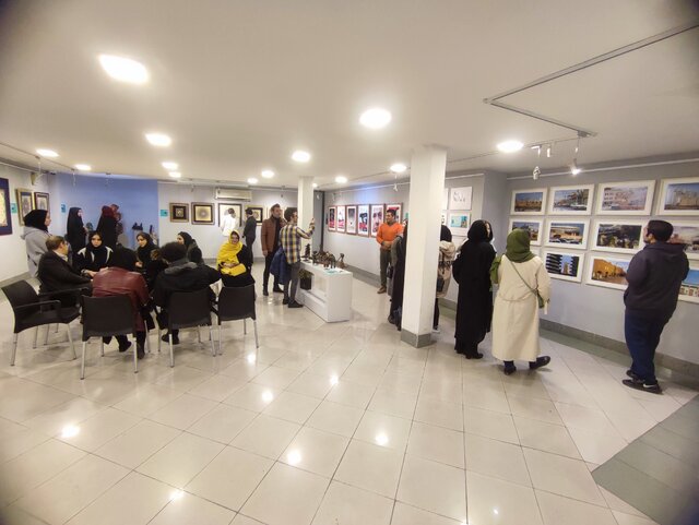 افتتاحیه نمایشگاه شانزدهمین جشنواره هنرهای تجسمی فجر در قم