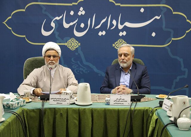 شیعه در ایران؛ تشیع در گستره فرهنگ، هنر و تمدن ایران  شیعه در ایران؛ تشیع در گستره فرهنگ، هنر و تمدن ایران