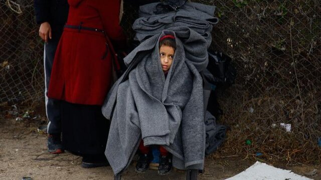 ادامه نبرد فرسایشی مقاومت با اشغالگران در غزه/ هشدار بینالمللی درباره تعلیق کمک مالی به آنروا