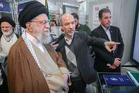 بازدید رهبر انقلاب از نمایشگاه توانمندیهای تولید داخلی