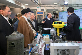 بازدید رهبر انقلاب از نمایشگاه توانمندیهای تولید داخلی