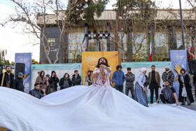 نمایش «۱۴۰۲» به کارگردانی افشین خدری از استان کردستان درنهمین روز جشنواره بین‌المللی تئاتر فجر
