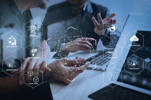 عکس تزئینی است «برد پردازشی پیشرفته»، برنده یازدهمین قسمت از مسابقه تلویزیونی شکوفا