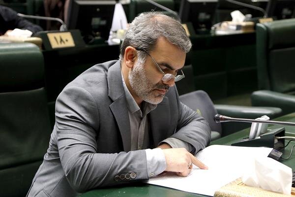 زنگنه: مجموع هزینههای جاری دستگاههای اجرایی در سال آینده  ۲۶۸۹ همت است زنگنه: مجموع هزینههای جاری دستگاههای اجرایی در سال آینده  ۲۶۸۹ همت است